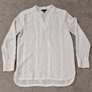 Banana Republic White Casual Button Down Shirt